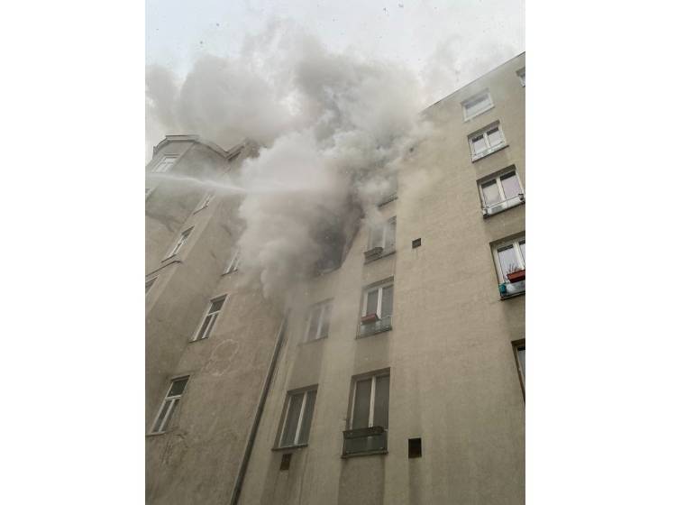 Wohnung stand in Vollbrand