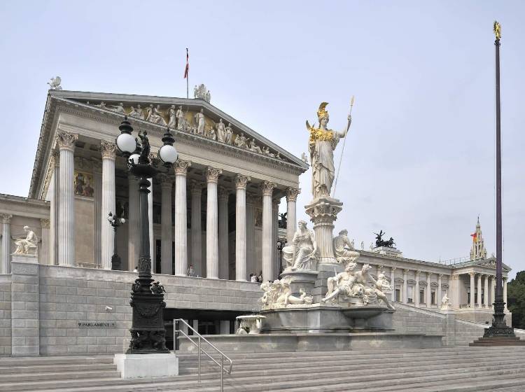Kritik an "Feilschen um Posten"